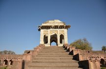 Mandu & Maheshwar Day Tour from Indore with Guide & Entrances