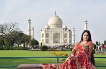 Skip the Line Taj Mahal at Sunrise Tour Package from Delhi