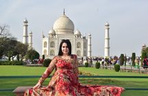 Skip the Line Taj Mahal at Sunrise Tour Package from Delhi