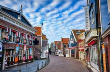 Zaanse Schans and Windmill Villages Guided Tour with Boat Ride