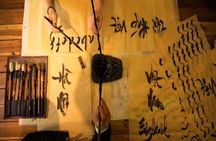 Experience Traditional Vietnamese Calligraphy Class in Ha Noi