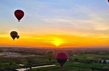 Luxury First Basket Sunrise Balloon Ride with Breakfast in Luxor