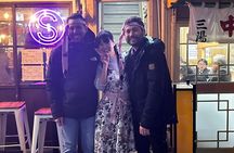 Night Tour in Tokyo Shimbashi with Snack Bar Drinks & Local Guide
