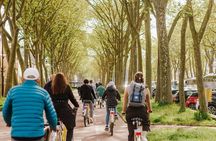 Versailles Domain Bike Tour with Palace Entry by Train from Paris