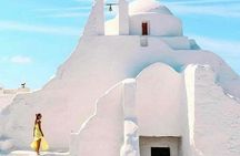 Private Walking Tour in Mykonos Town & Secluded Beach Picnic