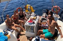 Barcelona Small Group Sailing with Snacks and Cava