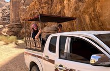 Wadi Rum Desert: 4 Hour Private Jeep Tour 