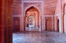Private Taj Mahal Tour from Delhi by Gatimaan Express