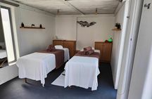 Akrotiri: Spa break for 3-4 friends, Pool access, wine & fruits