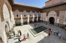 Marrakech : Madrasa Ben Youssef & Secret Garden and Medina Tour