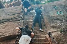 Private Day Tour of Mt. Huashan with Round-Trip Cable Car from Xi'an