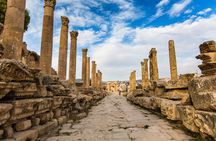 Jordan Pass 5-Night Magic Private Tour: Dead Sea, Mount Nebo, Amman, and Jerash