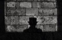 London's Ghosts & Gruesome Past Nighttime Walking Tour