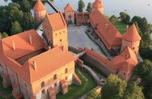 Private Guided Tour to Trakai