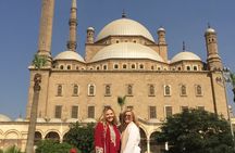 Private Guided tour to Giza Pyramids,Sphinx Camel Ride and Lunch 
