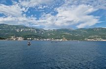 Kayaking tour from Budva to Sveti Nikola island' caves