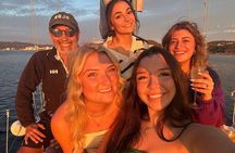 Ibiza sunset boat trip with appetizers and champagne, 6 guests