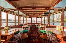 New York Urban Wildlife Sunset Boat Tour 