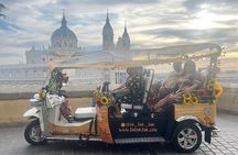 Panoramic tour with private guide in yellow tuk tuk