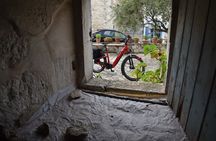  e-bike tour in Crete with guide and stroryteller Soulouksina