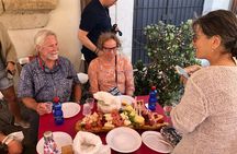 Sicilian Food tour and wine tasting in Ortigia in Syracuse