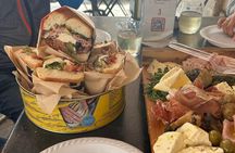 Sicilian Food tour and wine tasting in Ortigia in Syracuse