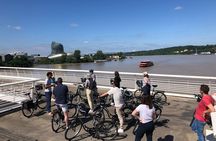 Bordeaux Essentials Sightseeing Bike Tour with a Local Guide