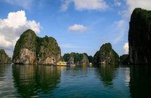 From Cat Ba: Lan Ha Bay Sunset Escape on a Luxury Cruise