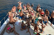  Alanya VIP Yacht Tour With Lunch and Unlimited Soft Drink