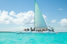 Saona Island Caramaran Adventure from Punta Cana With Lunch