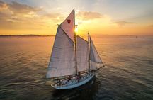 2 Hours Sunset Private Charter on Heart's Desire in Casco Bay
