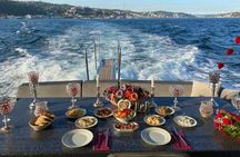Private Yacht Istanbul Sightseeing or Special Occasion