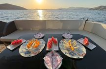Bodrum Private Motor-Yacht Tour With Lunch For 6 Hours