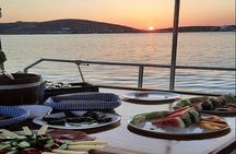 Sea Sunset Tour in the Bay of Naousa - Paros