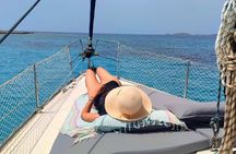 Half day cruise between the Turquoise Shades with Paros Sail 