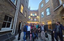 Pub Crawl and Sing along London Experience