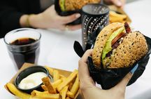 Amsterdam Dinner Cruise With Burger and Drink