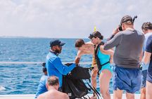 Antilla Shipwreck and Catalina Bay Snorkel Sail