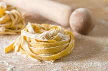 Fettuccine, Ravioli, and Tiramisu Cooking Class in Rome