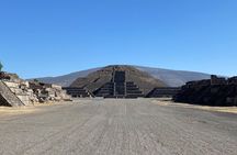 Private Tour with Archaeologist and VR Experience at Teotihuacan