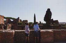 Small Group Colosseum, Palatine Hill and Roman Forum Tour