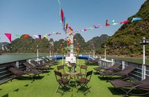 Sunset Cruise Tour in Ha Long with Kayaking and Swimming
