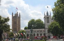 1 Hour Guided AI Walking Tour from Big Ben London in Any Language