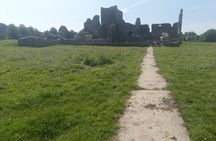 Private Tour: Discover Rock of Cashel & Cahir Castle from Cork
