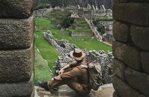 From Machupicchu: Entrance, Bus and Guide Private