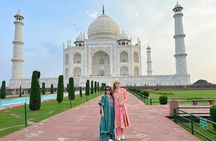 Taj Mahal and Agra Same-Day Tour by Private Car from Delhi