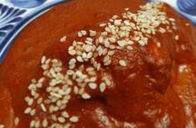 Regional Mexican Cooking Class and Market Tour