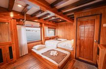 Sailing Flores to Lombok 5 days 4 Nights All Inclusive Trip