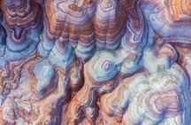 Capitol Reef Private Tour in Cathedral Valley and Bentonite Hills
