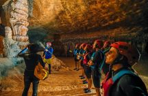 Cala Varques: Guided kayak Sea caves expedition & snorkeling